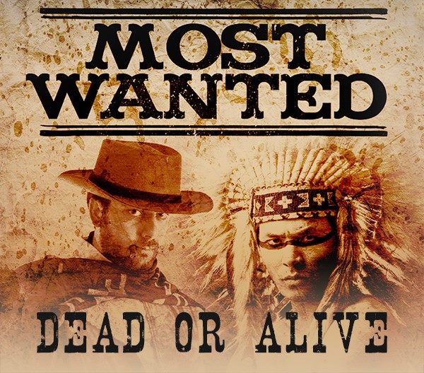 Affiche de criminel vintage avec deux personnages dans l'univers western de WANTED
