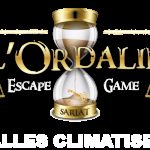 Logo de L'Ordalie, escape game à Sarlat-la-Canéda, avec sablier doré et balances de la justice
