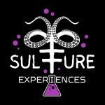 Logo de SULFURE Expériences : masque à tentacules et fiole violette dans un cercle noir, Maxéville