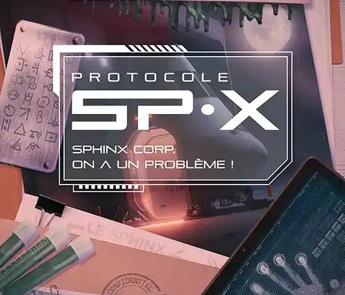 Affiche Protocole SP-X, Sphinx Corp. on a un problème, sur un fond de tablette et de plaques gravées