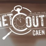 Logo de Get Out Caen, escape game à Caen, avec montre à gousset et loupe vintage