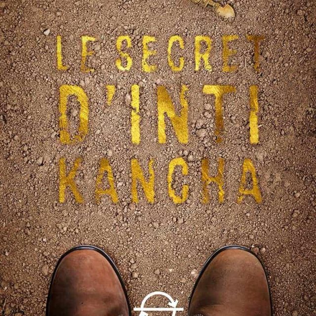 Sol poussiéreux avec inscription jaune « Le secret d'Inti Kancha » chez Wake up lyon