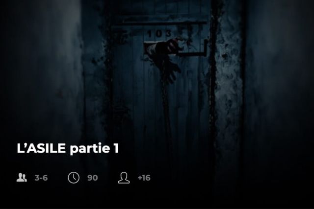 Porte bleutée numérotée marquée d'une main sanglante, mention L'Asile partie 1, Freeing à Saint-Maximin