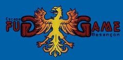 Logo de Fug game, escape game à Besançon, aigle doré et bleu