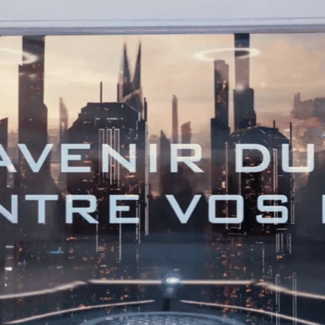 Skyline urbain futuriste avec gratte-ciel illuminés, chez Virtual room à Paris
