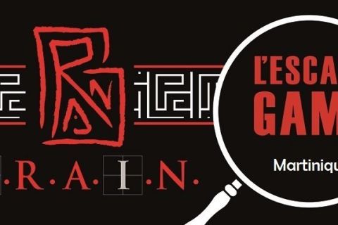 Bandeau noir et rouge BRAIN avec loupe Martinique, salle In Prison chez BRAIN L'Escape Game au Lamentin