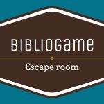 Logo de Bibliogame, escape game à Osny, sur fond bleu turquoise