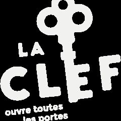 Logo pâle de La Clef, escape game à Bergerac : grosse clé en gris clair et slogan ouvre toutes les portes