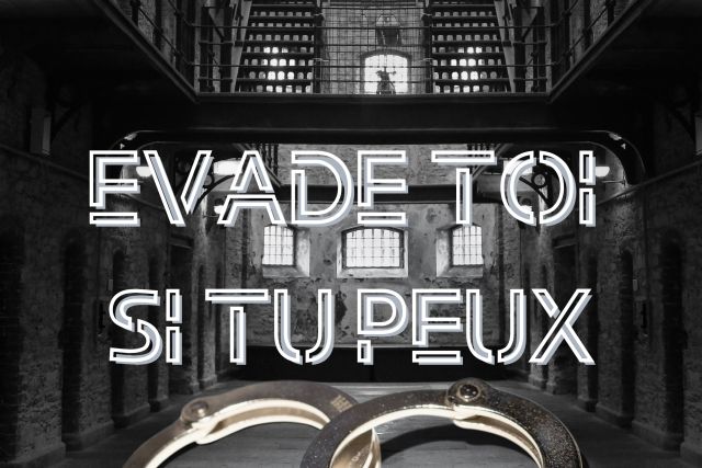 Affiche Évade-toi si tu peux : menottes devant une prison de nuit, salle chez Closed Escape Game à Aix-en-Provence