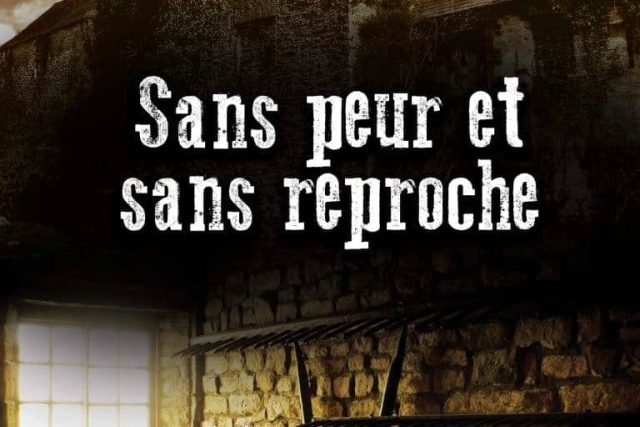 Murs en ruine avec fenêtre grillagée, titre « Sans peur et sans reproche » chez Puzzle animations à Grenoble