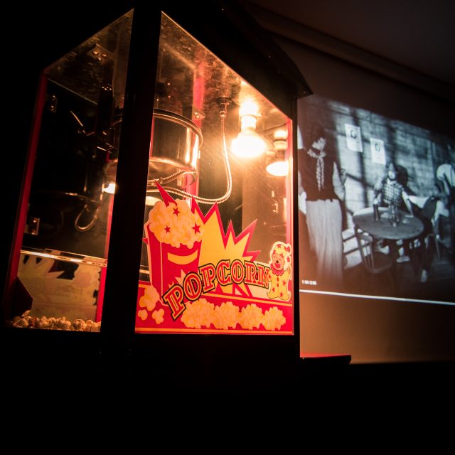 Clap Escape, photo 1