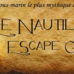 Compass en cuivre sur papier ancien, titre Le Nautilus Escape Game
