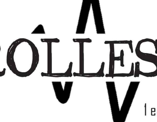 Bandeau blanc portant le mot Charollescape en lettres noires et une ligne de pouls, enseigne située à Charolles
