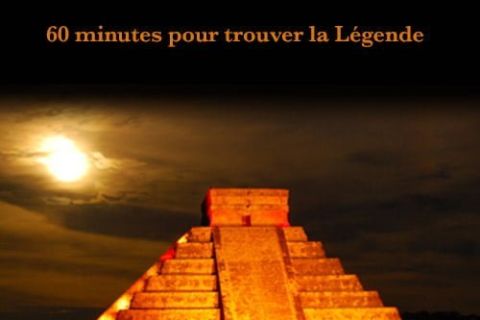 Affiche La Légende des Cités d'Or : pyramide à degrés éclairée sous une pleine lune, salle chez Time Block à Val-de-Reuil