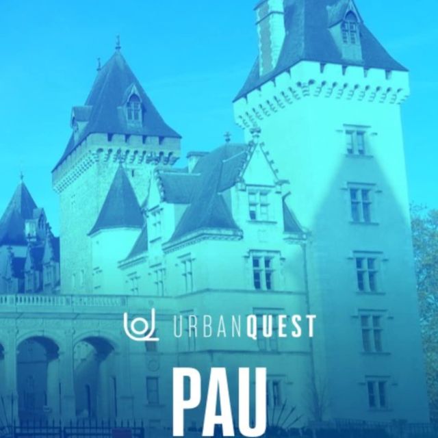 Château de Pau teinté de bleu avec le logo Urbanquest
