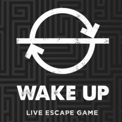 Logo de Wake Up, escape game à Lyon, avec symbole de cycle et labyrinthe en fond