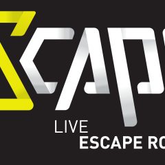 Logo de I-Scape, escape game à Lyon, en jaune et blanc sur fond noir