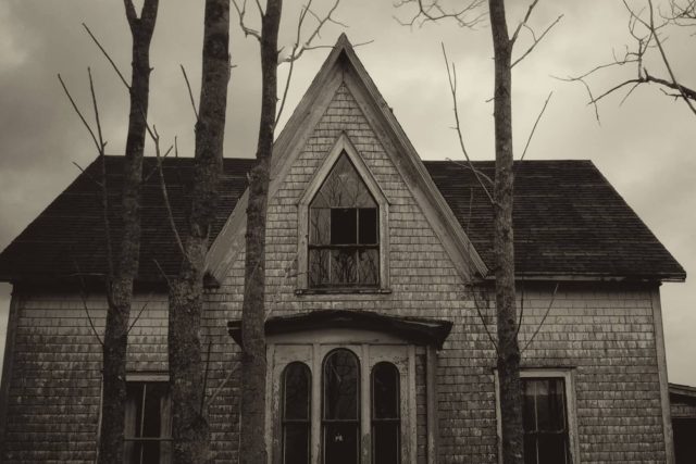 The Haunted House – Glorious Escape