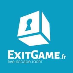 Logo d'Exit Game, escape game à Marseille, cube blanc clé turquoise