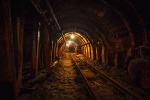 Des intrus dans la mine