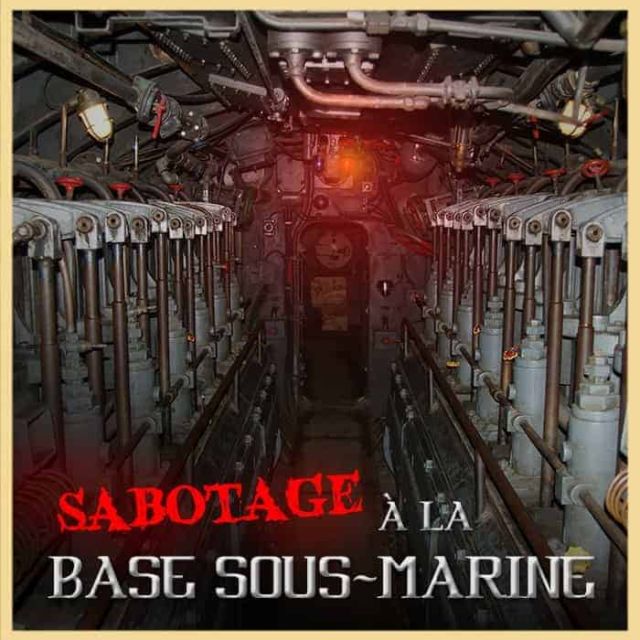 Intérieur de sous-marin militaire aux parois métalliques rouges et équipements techniques, Sabotage à la base sous-marine