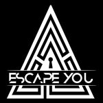 Logo d'Escape You, escape game à Anglet, représentant une pyramide géométrique minimaliste